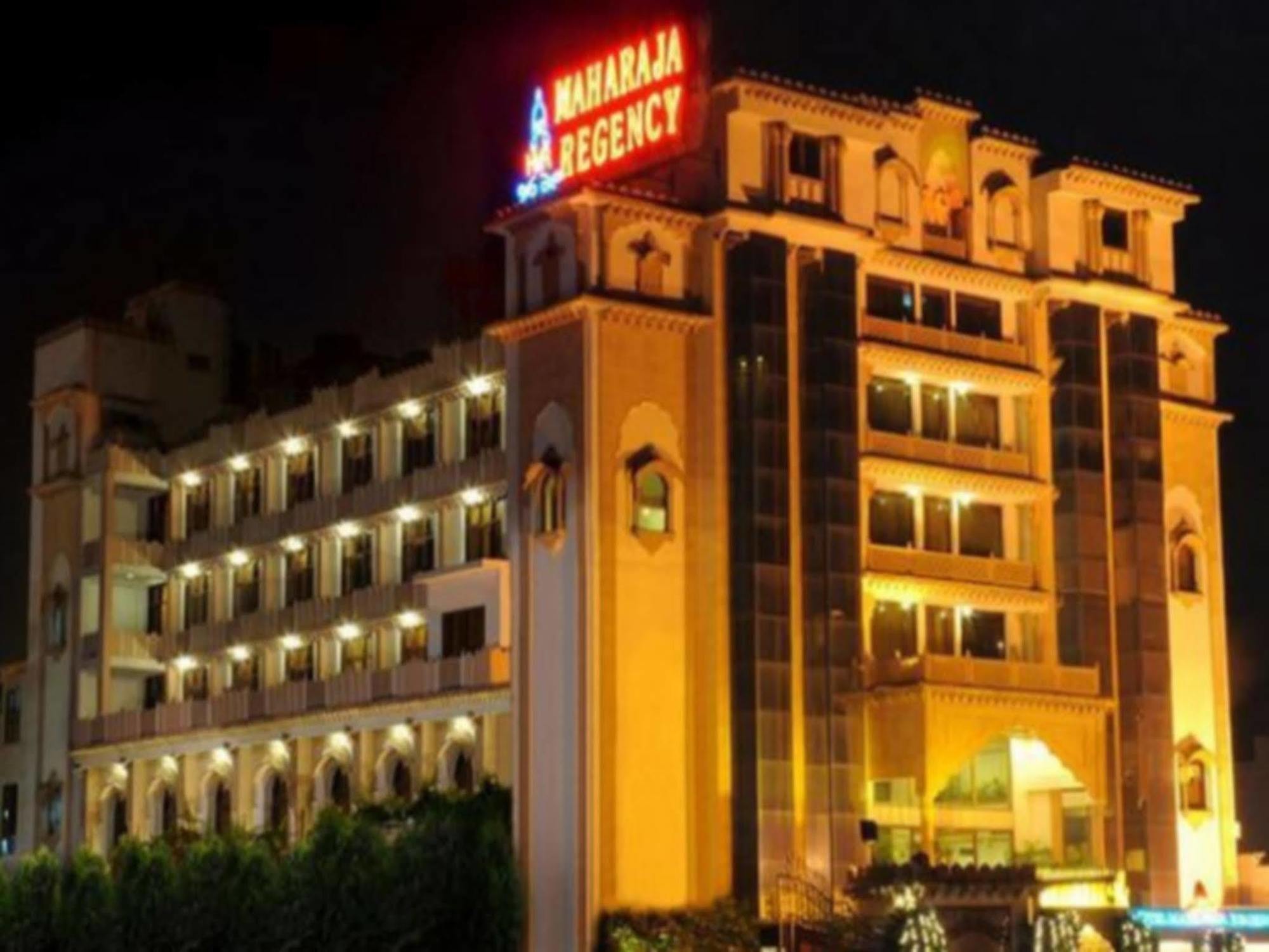 Hotel Maharaja Regency Ludhiana Esterno foto